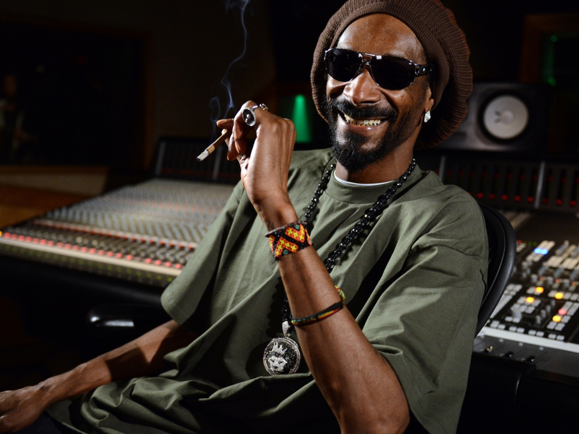 Snoop Lion for 1152 x 864 resolution