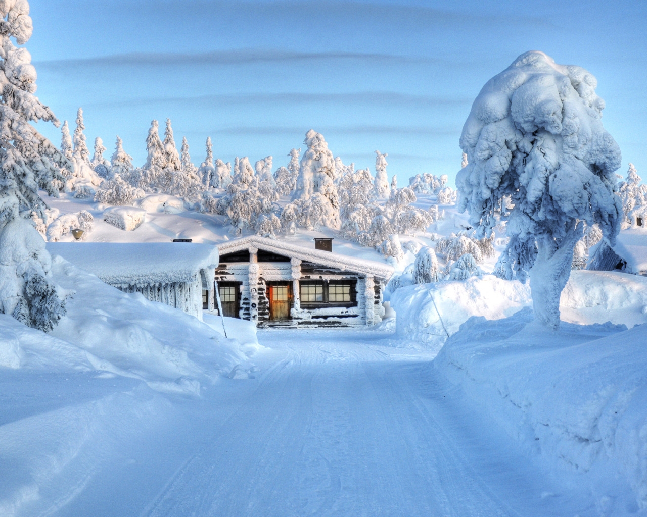 Snow House for 1280 x 1024 resolution