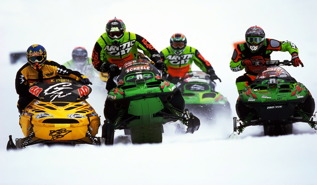 Snowmobile race for 1024 x 600 widescreen resolution