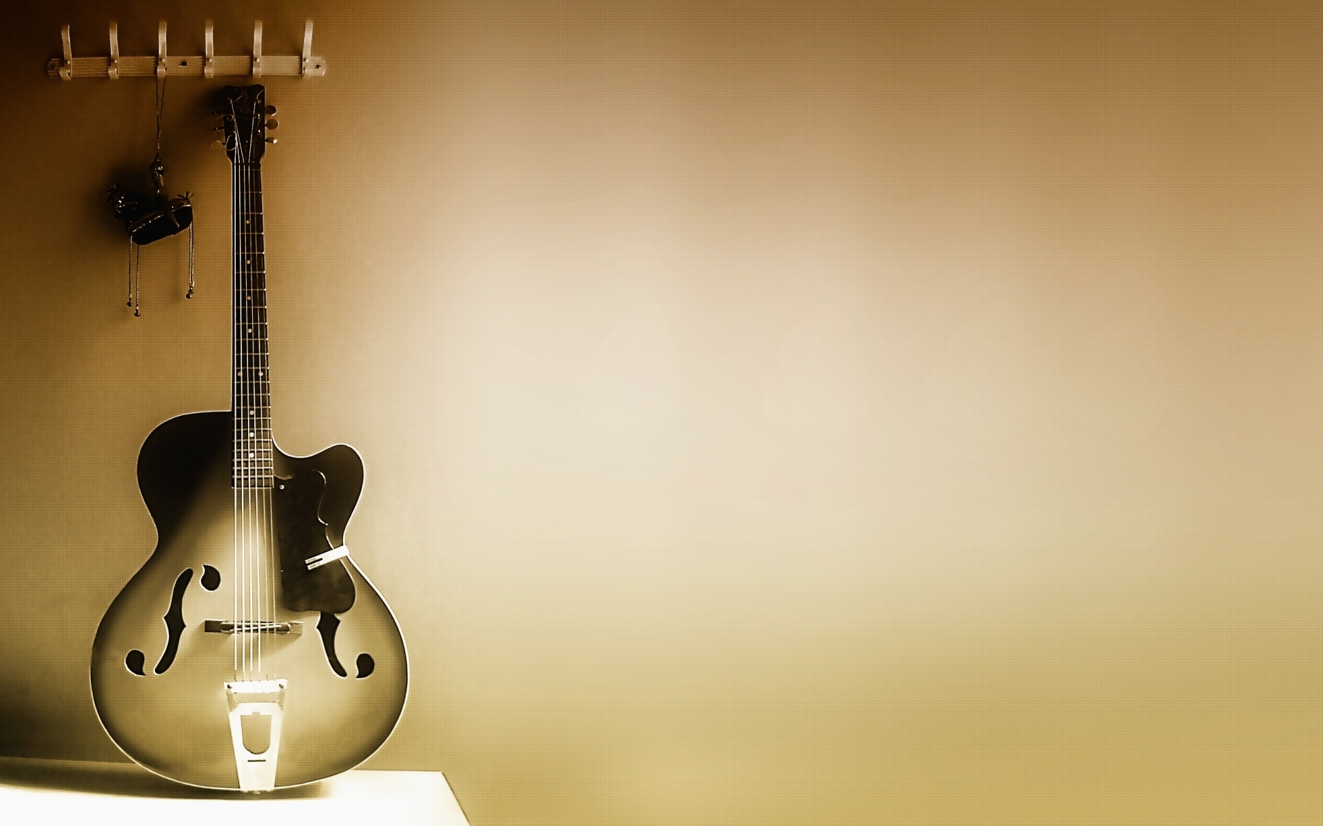 Solitary Guitar for 1920 x 1200 widescreen resolution