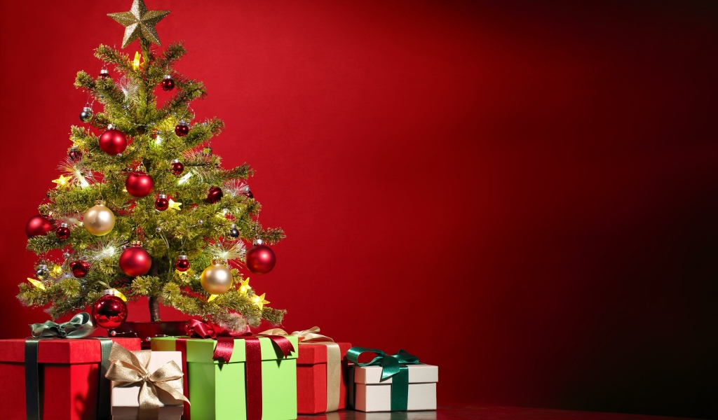Special Christmas Tree and Gifts for 1024 x 600 widescreen resolution