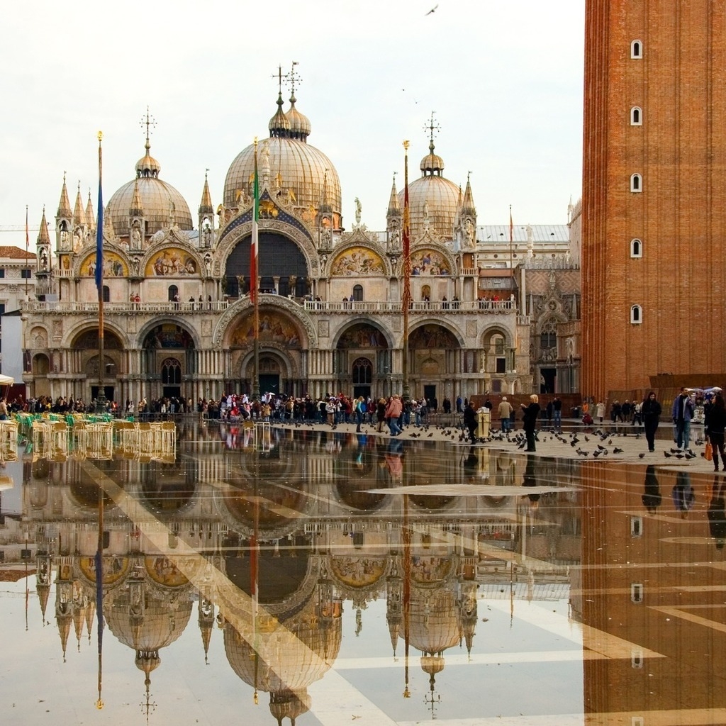 St. Mark Basilica Venice for 1024 x 1024 iPad resolution