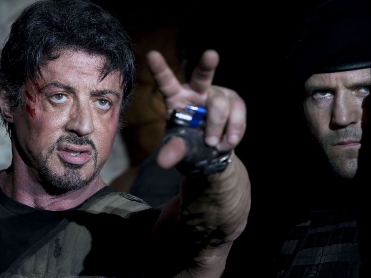 Stallone and Statham in Expendables for 1280 x 960 resolution