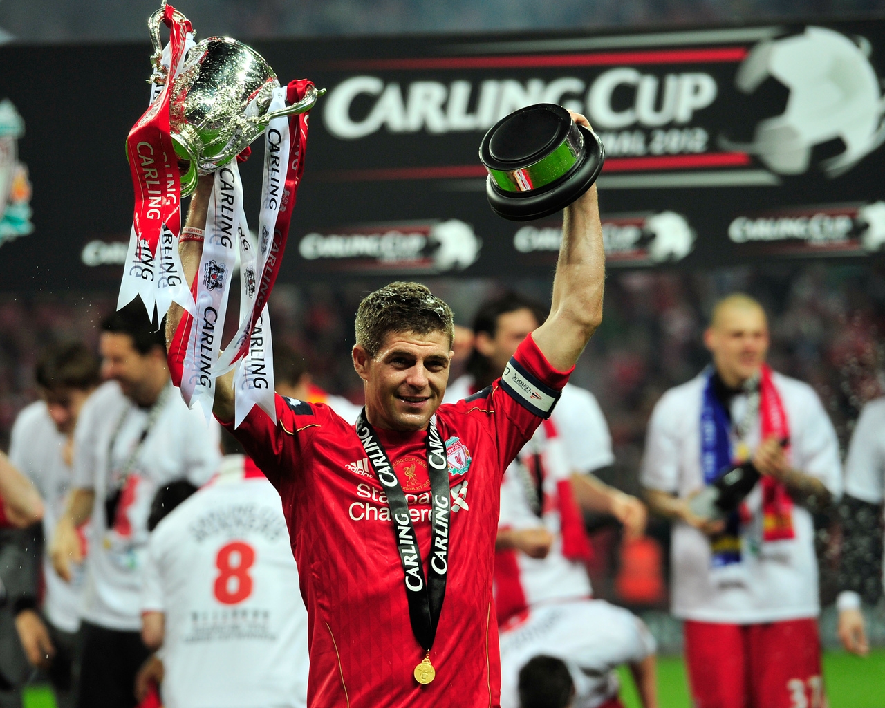 Steven Gerrard Liverpool 2012 for 1280 x 1024 resolution