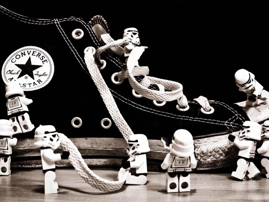 Storm Trooper Converse for 1024 x 768 resolution
