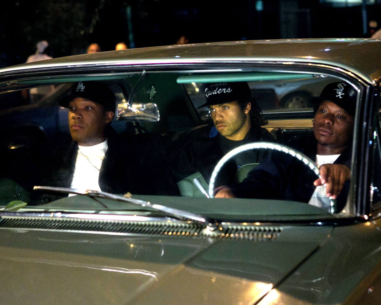 Straight Outta Compton Movie Scene for 1280 x 1024 resolution
