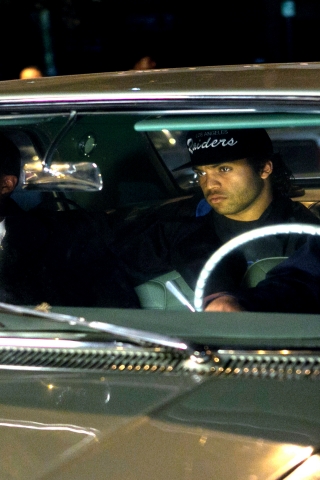 Straight Outta Compton Movie Scene for 320 x 480 iPhone resolution