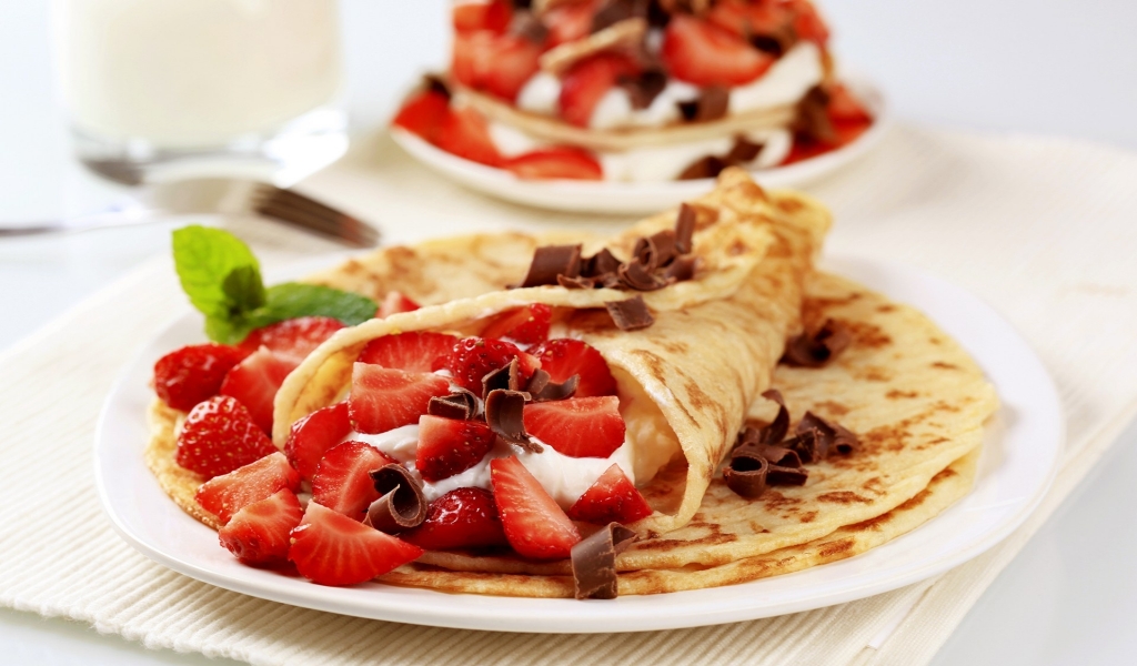 Strawberry Pancakes for 1024 x 600 widescreen resolution