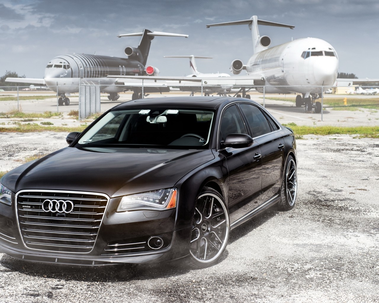 Stunning Audi A8 for 1280 x 1024 resolution