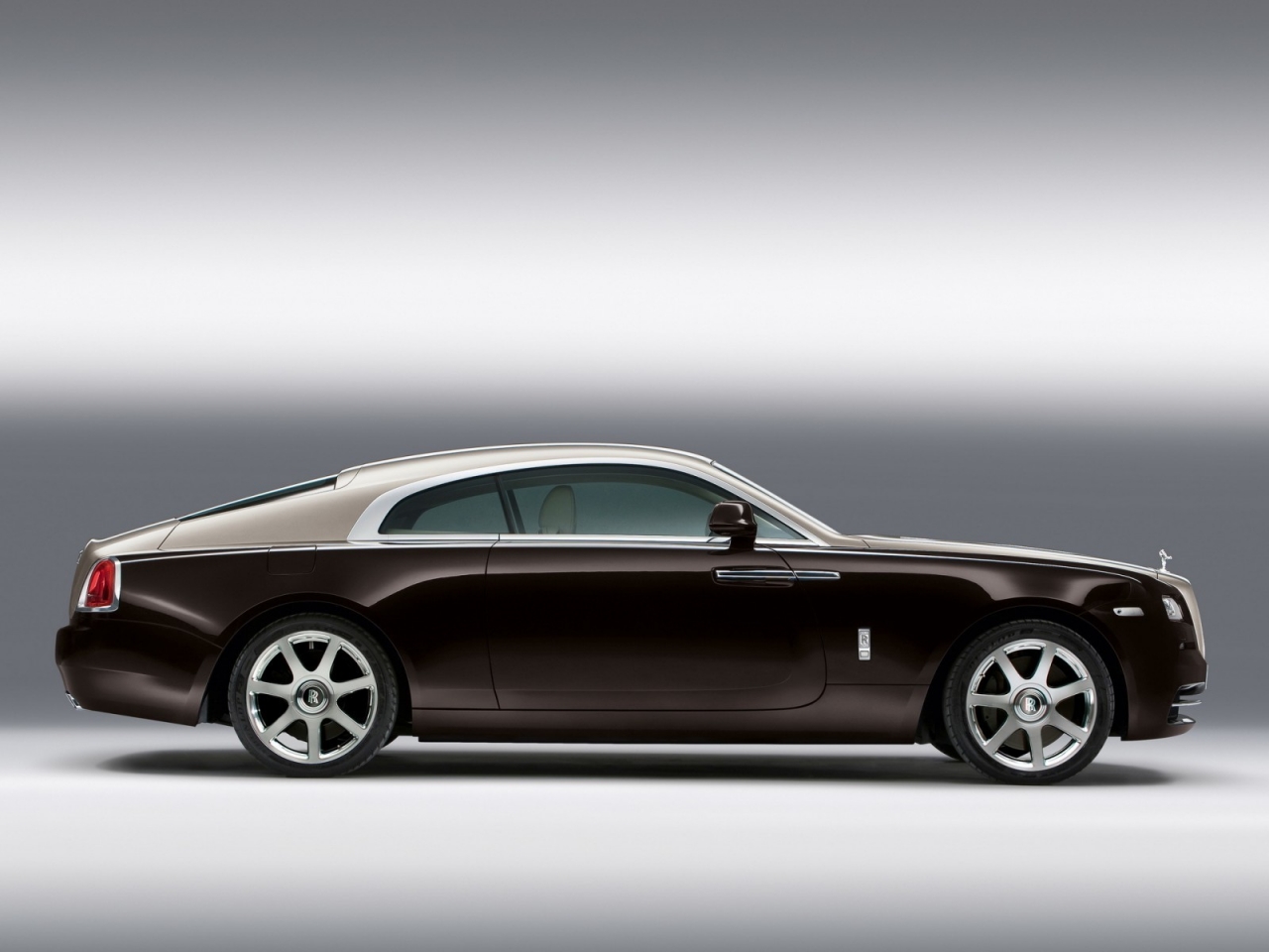 Stunning Rolls Royce Wraith for 1280 x 960 resolution