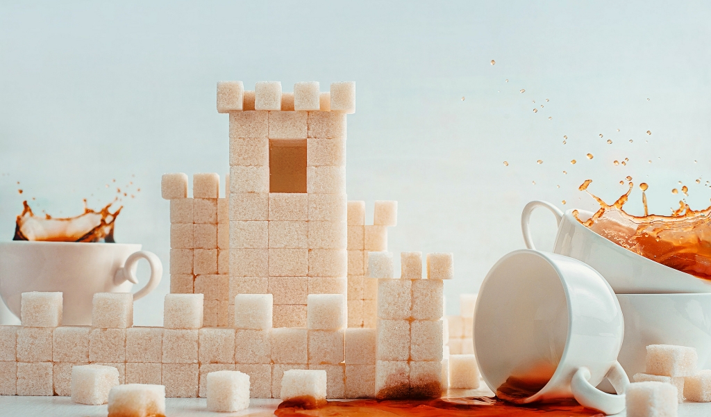 Sugar Cubes and Coffee Cups for 1024 x 600 widescreen resolution