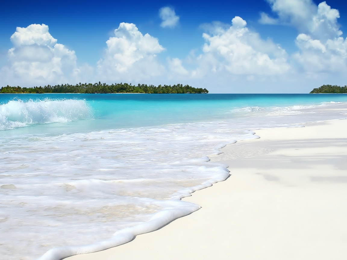 Summer Sea Waves for 1152 x 864 resolution