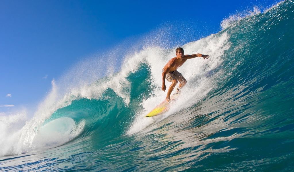 Summer Surf for 1024 x 600 widescreen resolution