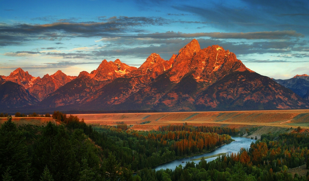 Sun Over the Mountains for 1024 x 600 widescreen resolution