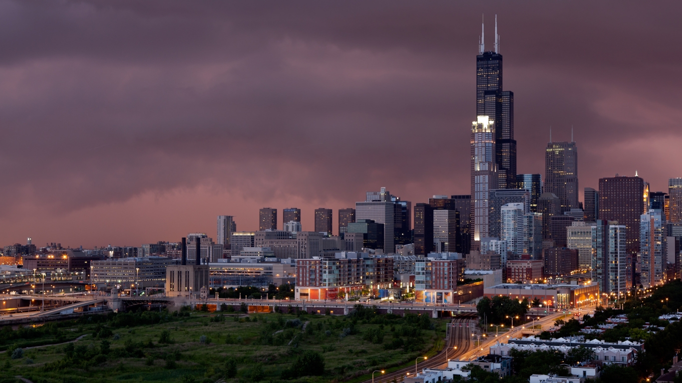 Sunset and Storm in Chicago for 1366 x 768 HDTV resolution