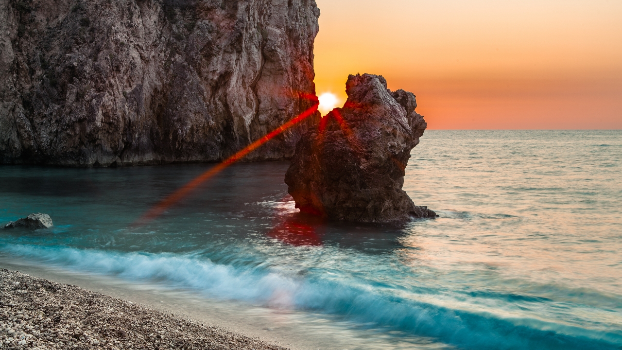 Sunset Between Rocks for 1280 x 720 HDTV 720p resolution