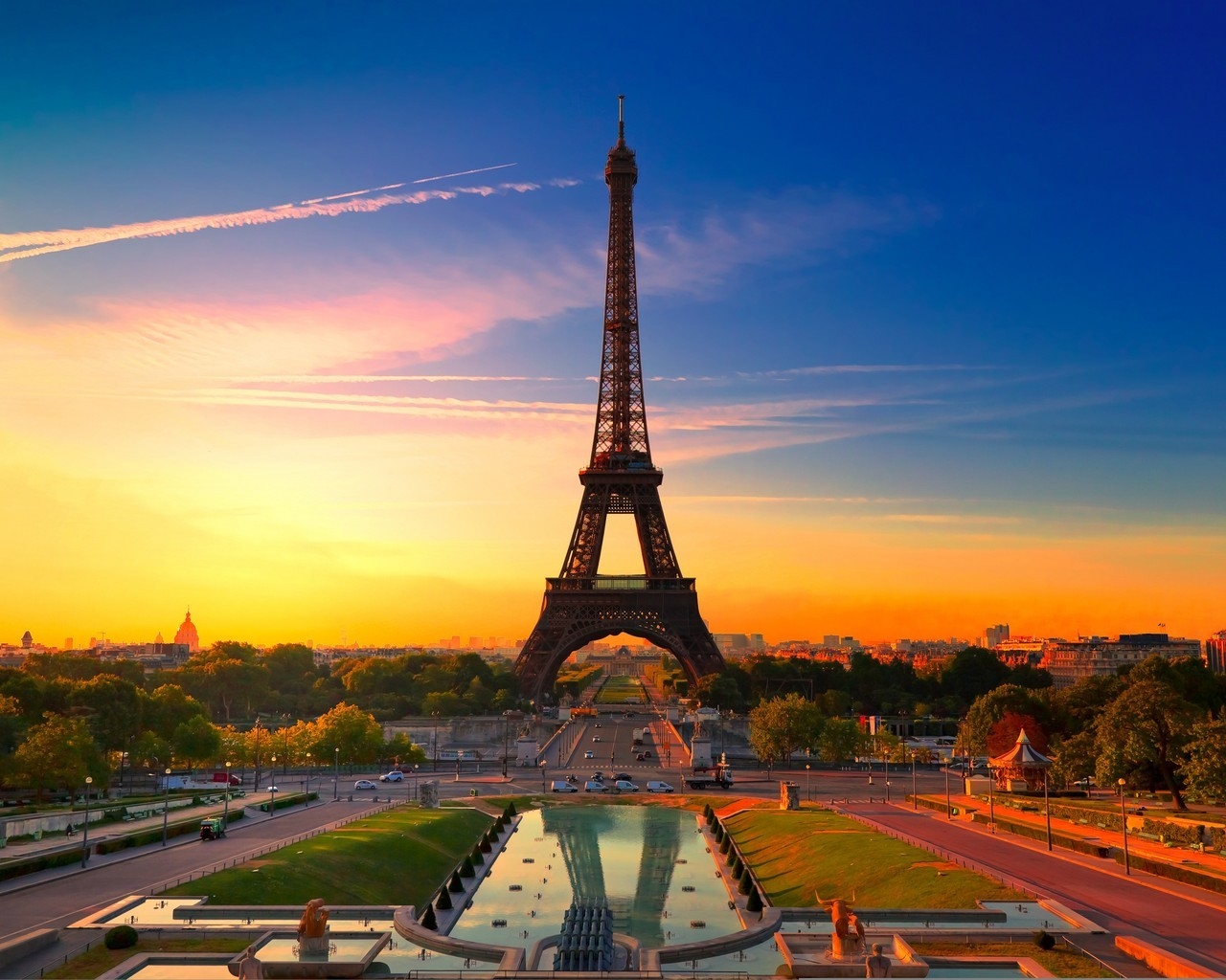 Sunset in Paris for 1280 x 1024 resolution