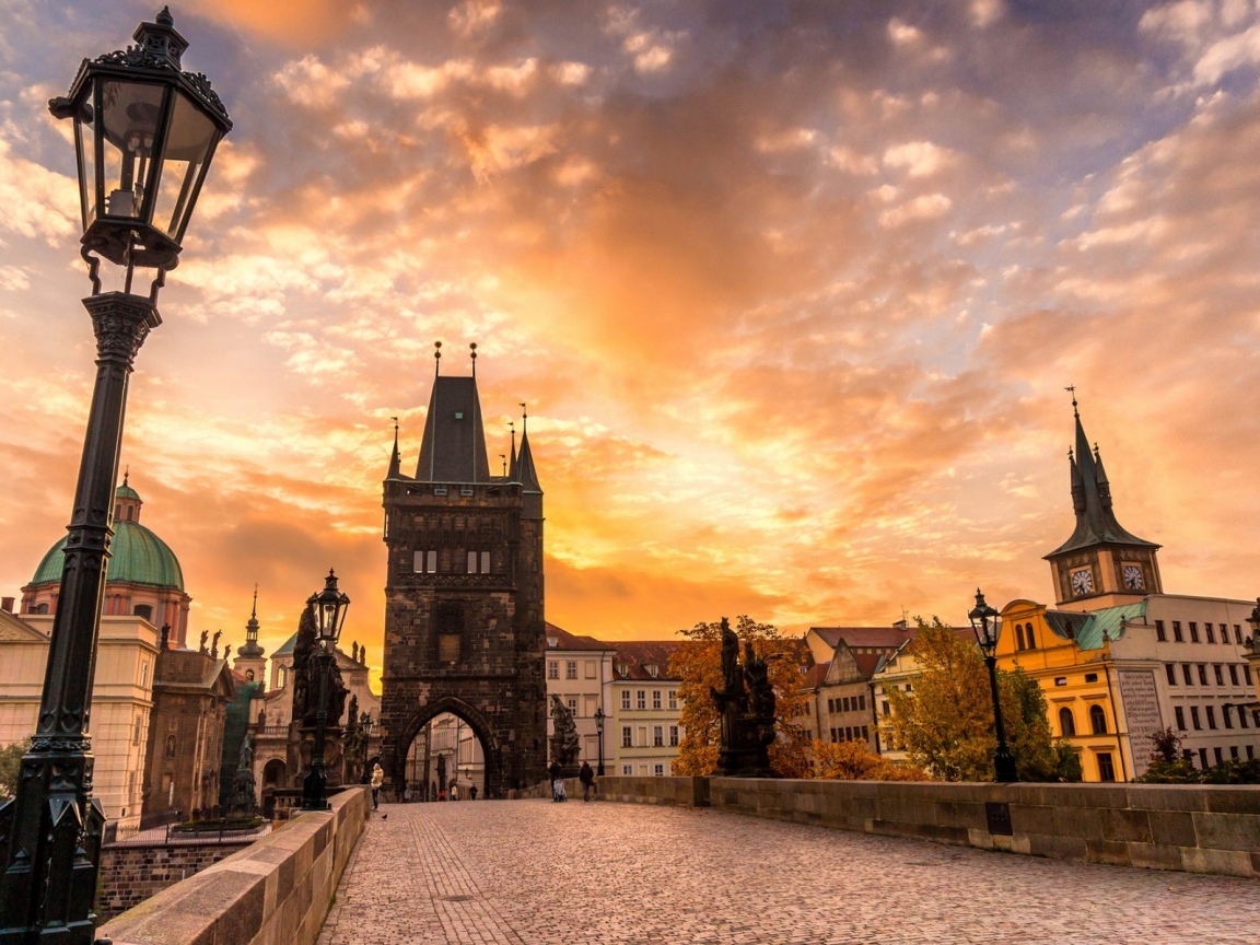 Sunset in Prague for 1152 x 864 resolution