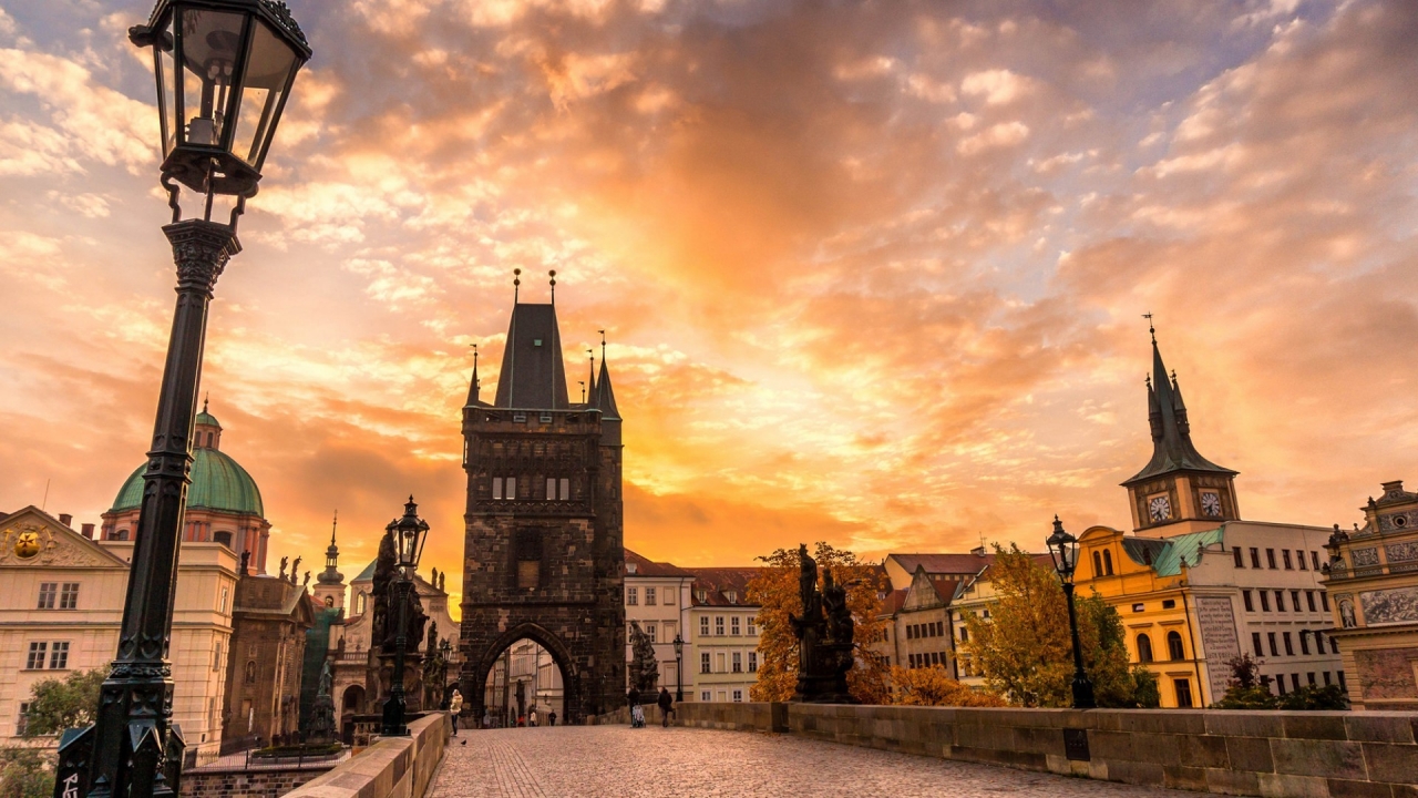 Sunset in Prague for 1280 x 720 HDTV 720p resolution
