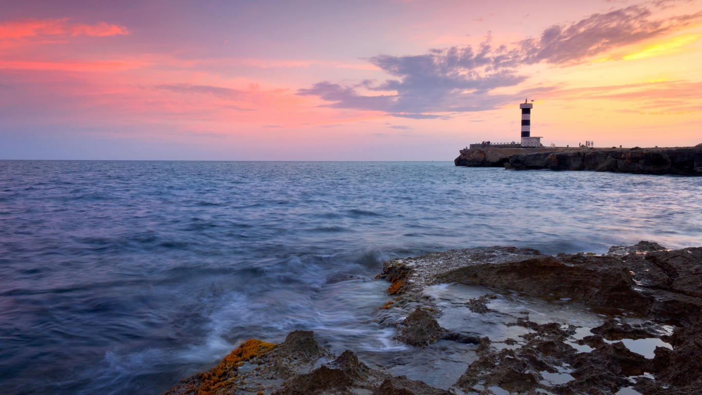 Sunset Lighthouse for 1366 x 768 HDTV resolution