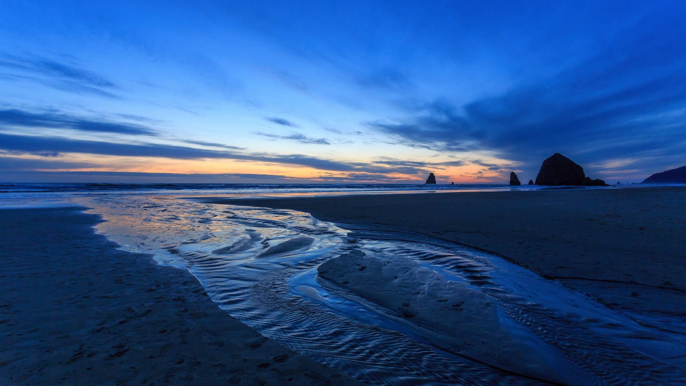 Sunset Oregon Beach for 1366 x 768 HDTV resolution