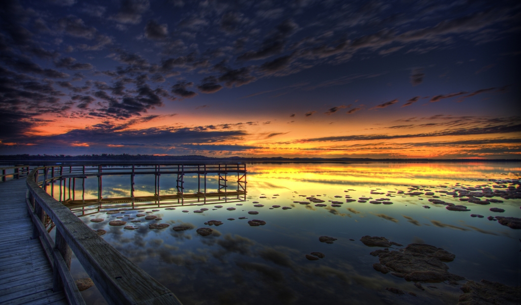 Sunset Sea Promenade for 1024 x 600 widescreen resolution