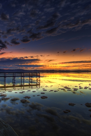 Sunset Sea Promenade for 320 x 480 iPhone resolution