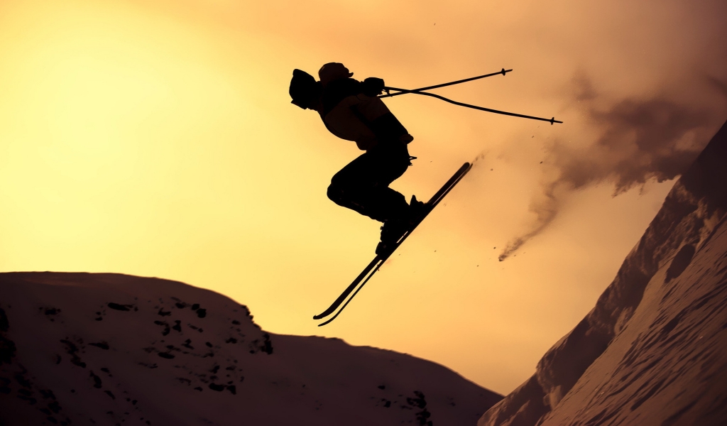 Sunset Skiing for 1024 x 600 widescreen resolution