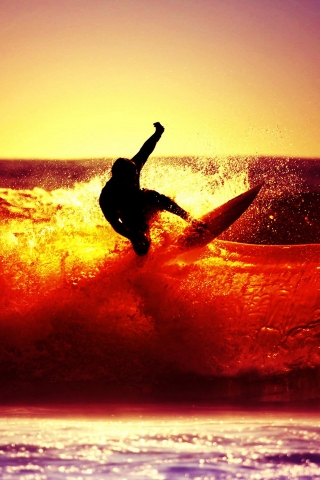 Sunset Surfing for 320 x 480 iPhone resolution