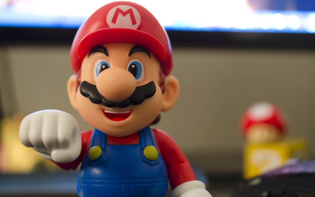 Super Mario Figurine for 1280 x 800 widescreen resolution