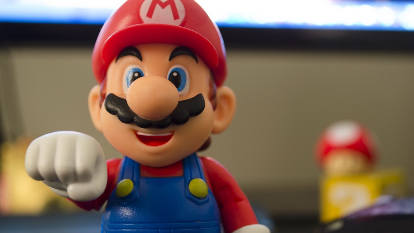 Super Mario Figurine for 1366 x 768 HDTV resolution