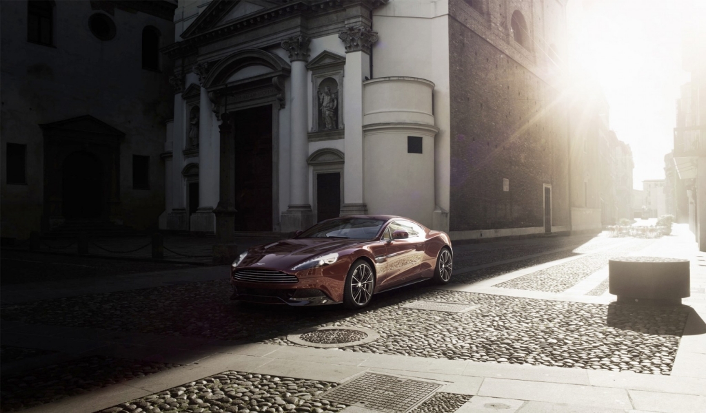 Superb Aston Martin AM 310 Vanquish for 1024 x 600 widescreen resolution