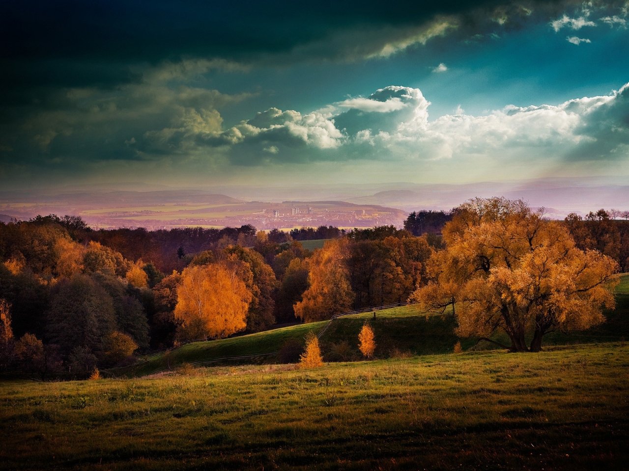 Superb Autumn Landscape for 1280 x 960 resolution