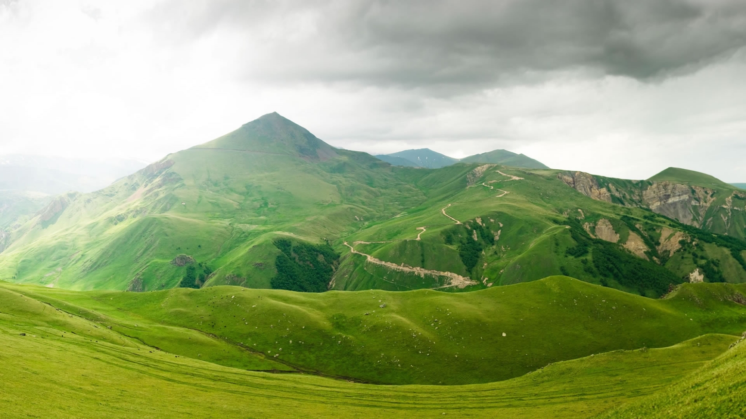 Superb Green Mountains for 1536 x 864 HDTV resolution
