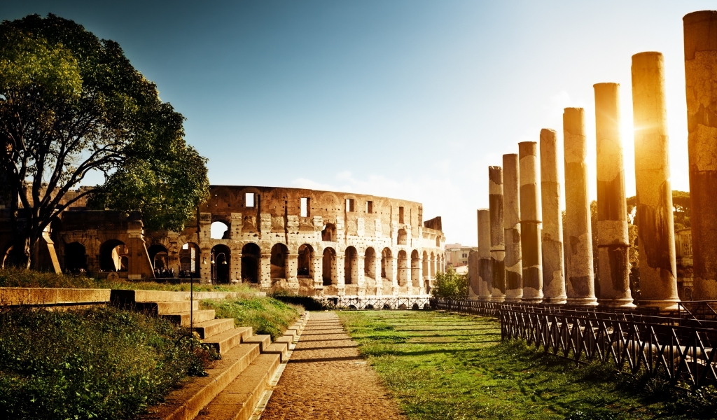 Superb View of Colosseum for 1024 x 600 widescreen resolution