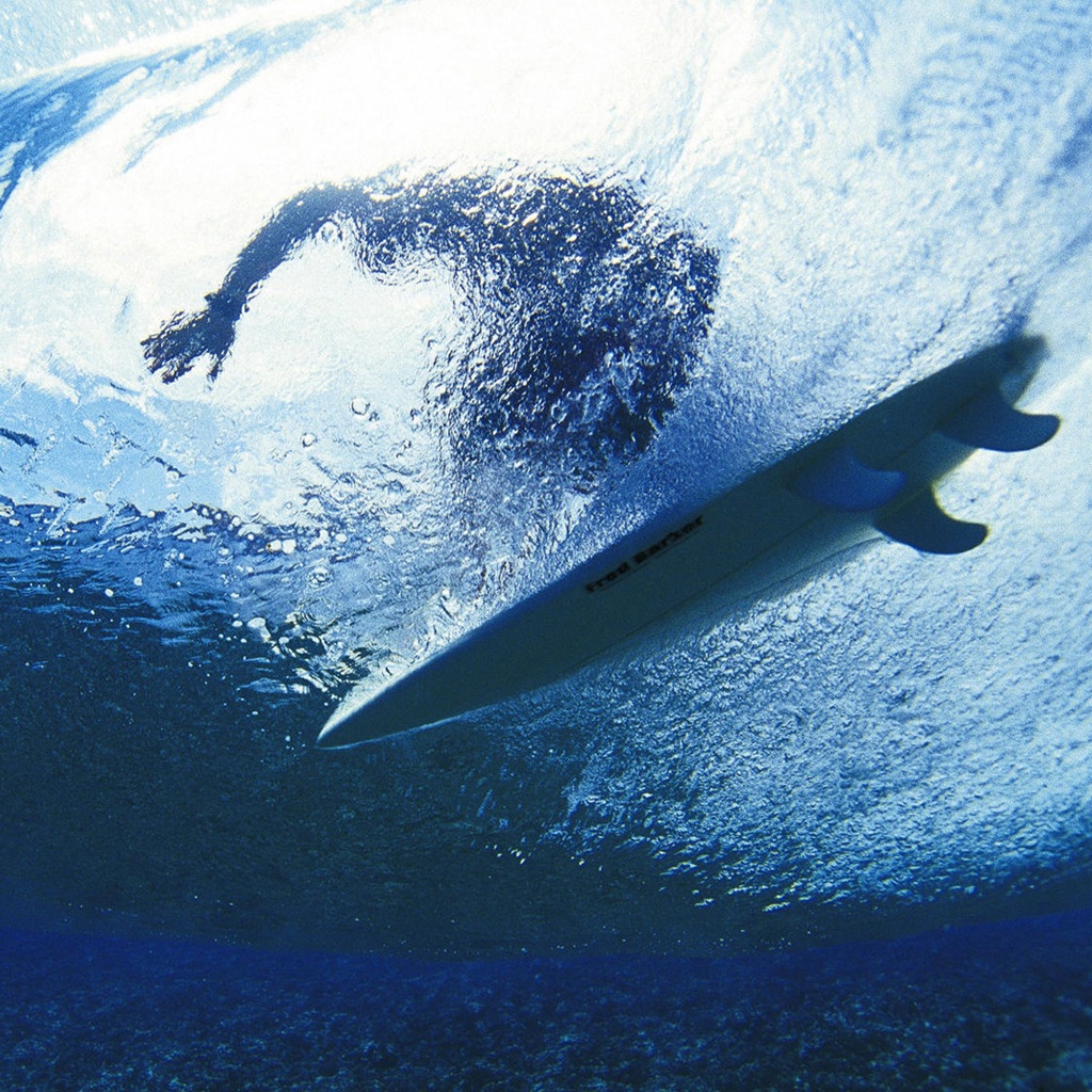 Surf Underwater View for 1024 x 1024 iPad resolution