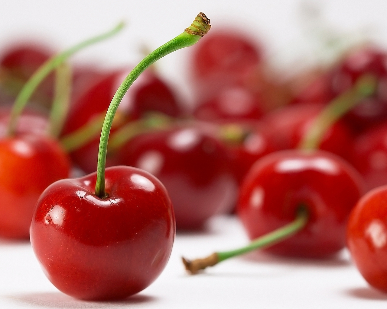 Sweet Cherries for 1280 x 1024 resolution