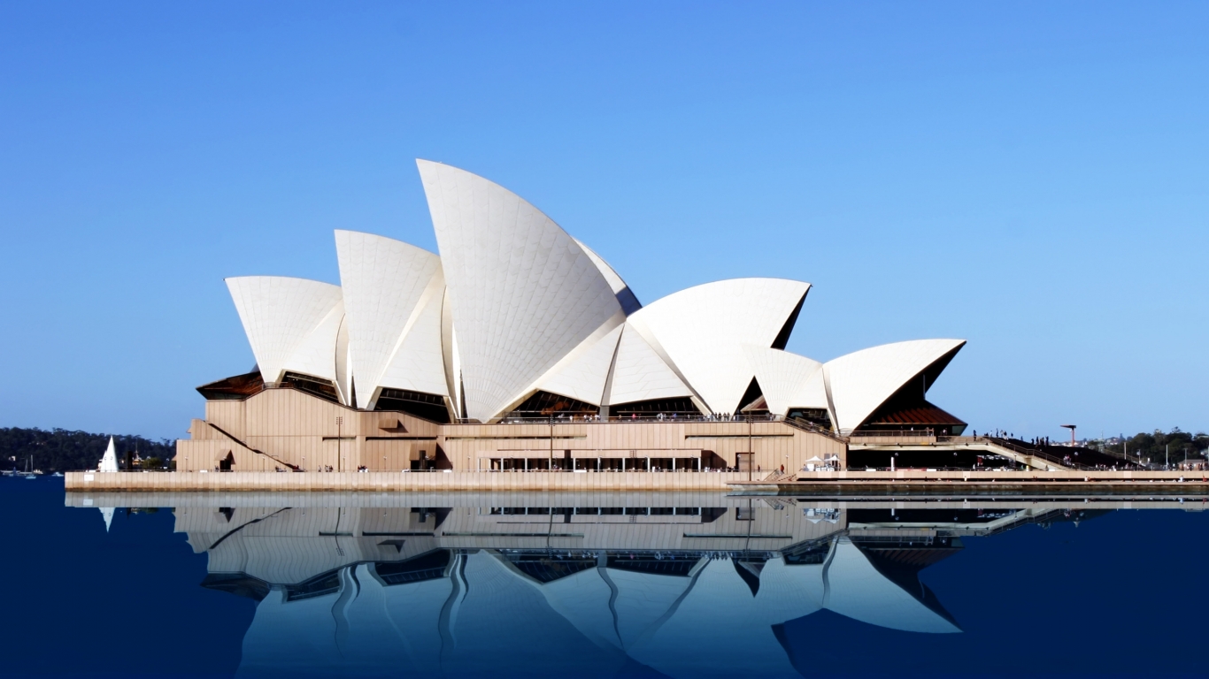 Sydney Opera House for 1366 x 768 HDTV resolution