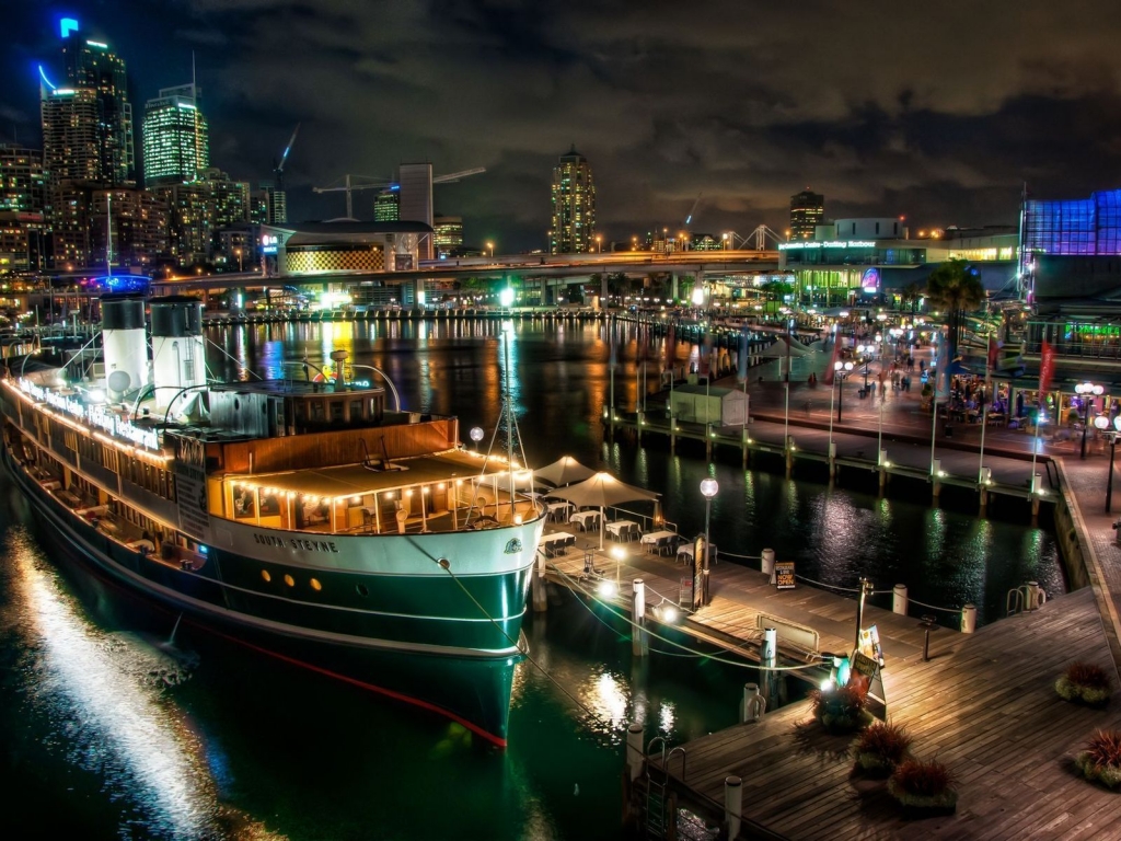 Sydney Port for 1024 x 768 resolution