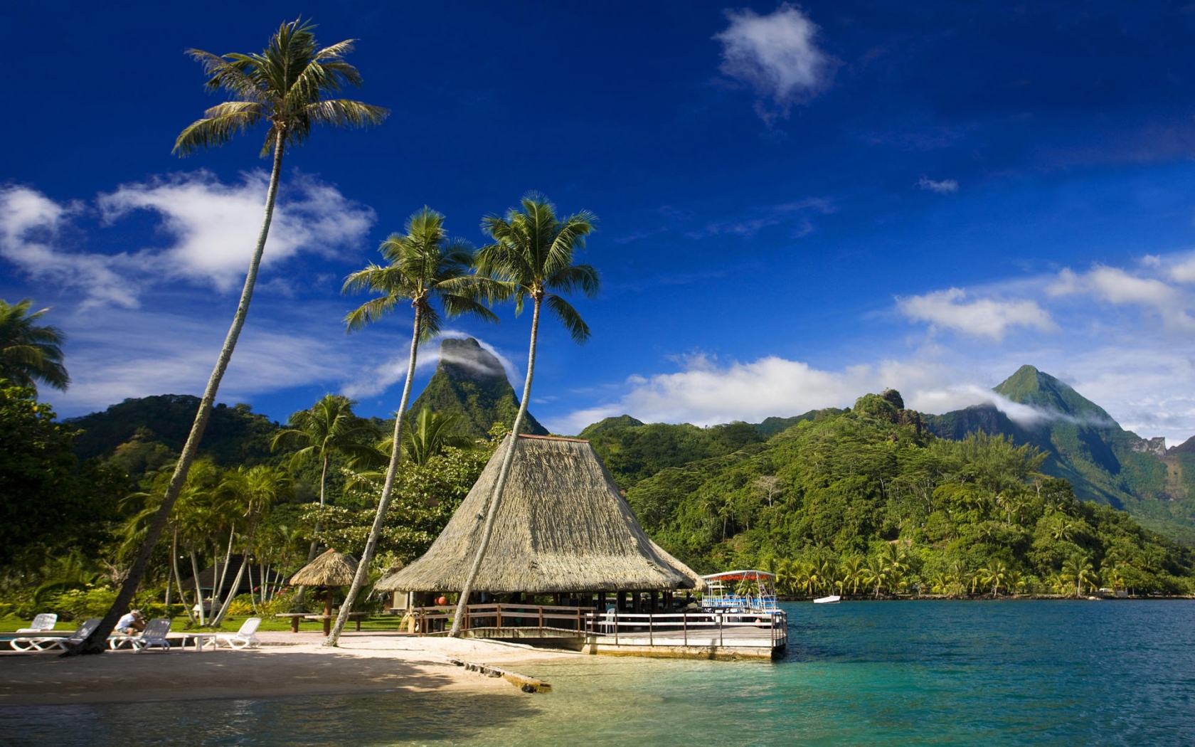 Tahiti Island for 1680 x 1050 widescreen resolution