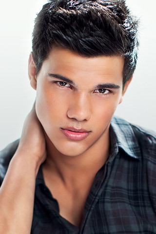 Taylor Lautner Actor for 320 x 480 iPhone resolution