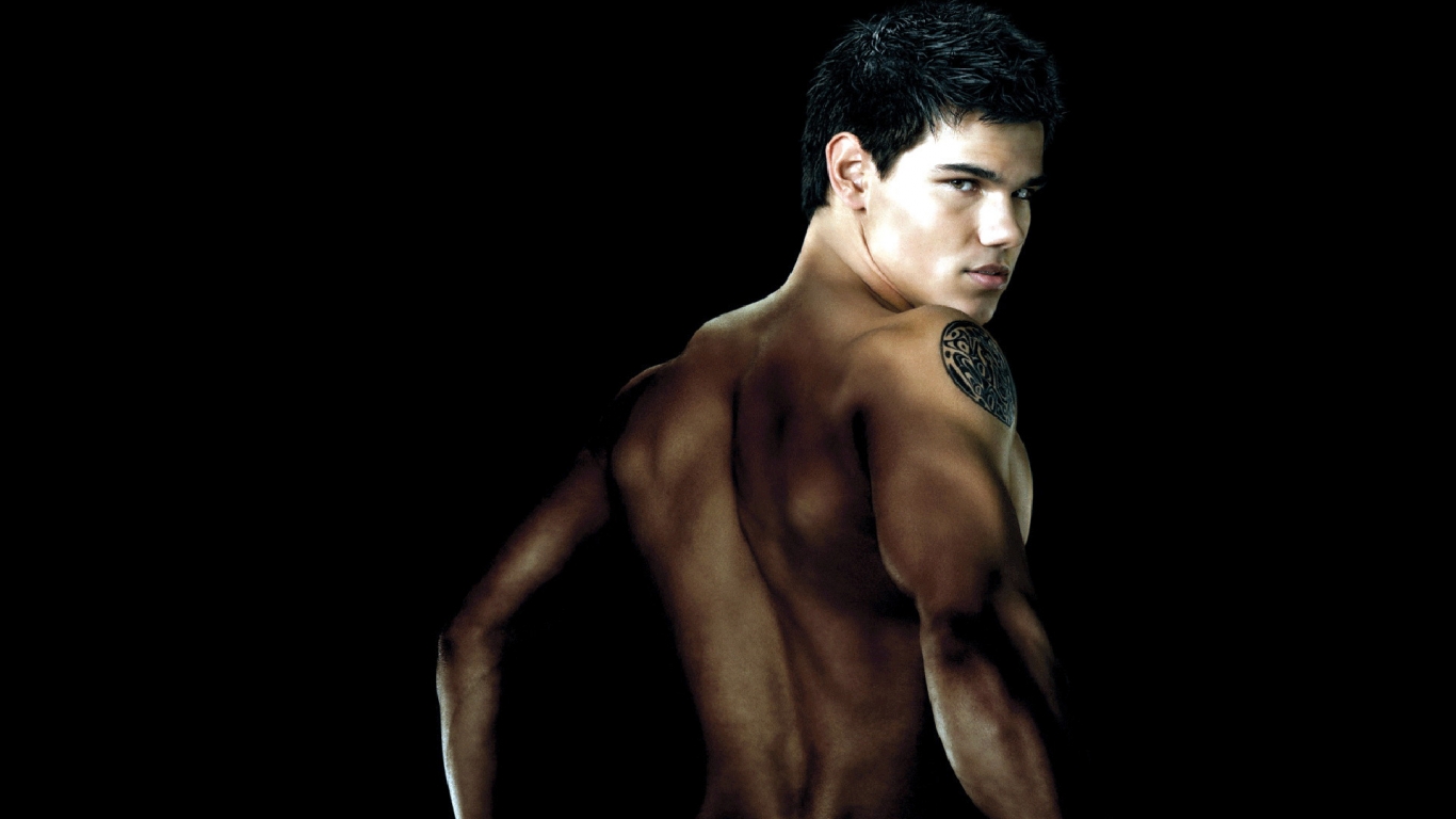 Taylor Lautner Sexy for 1366 x 768 HDTV resolution