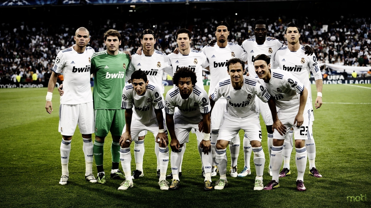 Team of Real Madrid for 1536 x 864 HDTV resolution