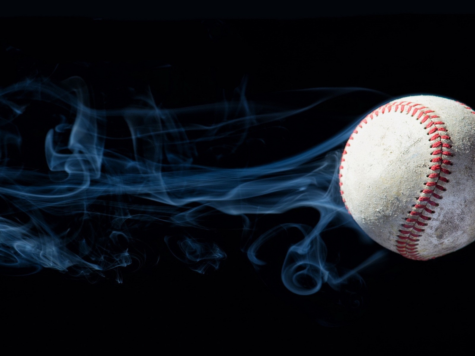 Tennis Ball Smoke for 1600 x 1200 resolution