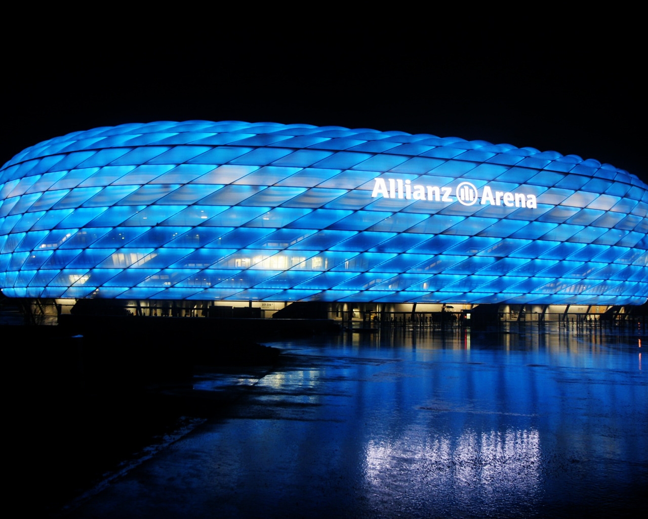 The Allianz Arena Munich for 1280 x 1024 resolution
