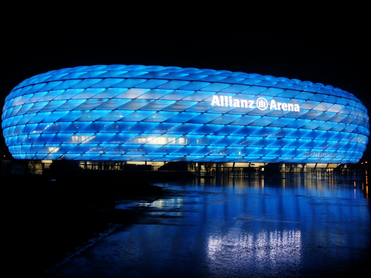 The Allianz Arena Munich for 1280 x 960 resolution