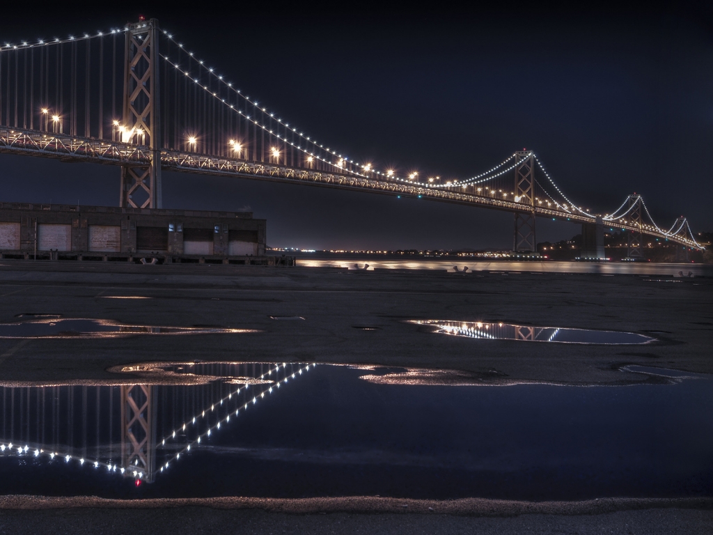 The Bay Bridge Reflecting for 1024 x 768 resolution