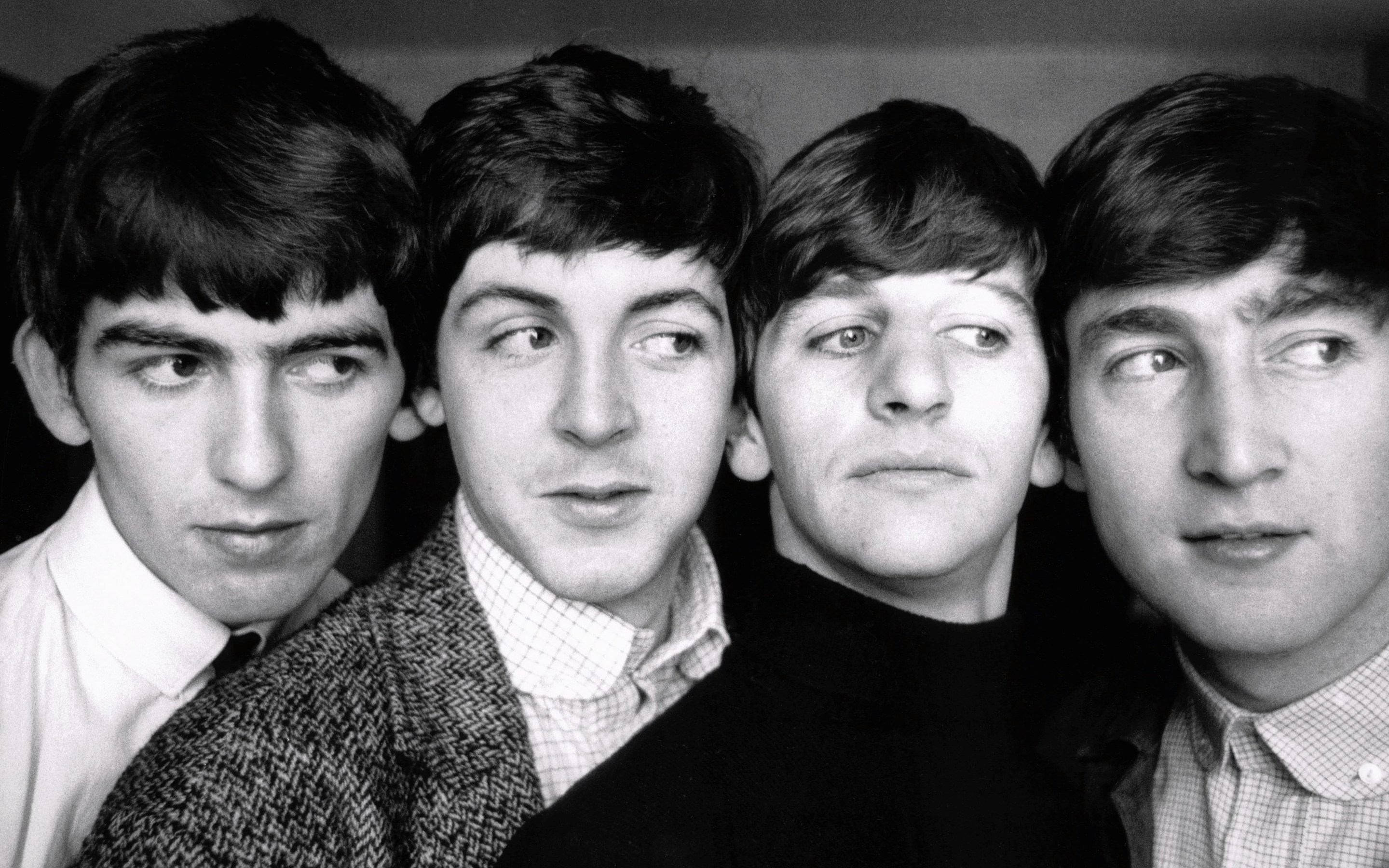 The Beatles Black and White for 2880 x 1800 Retina Display resolution