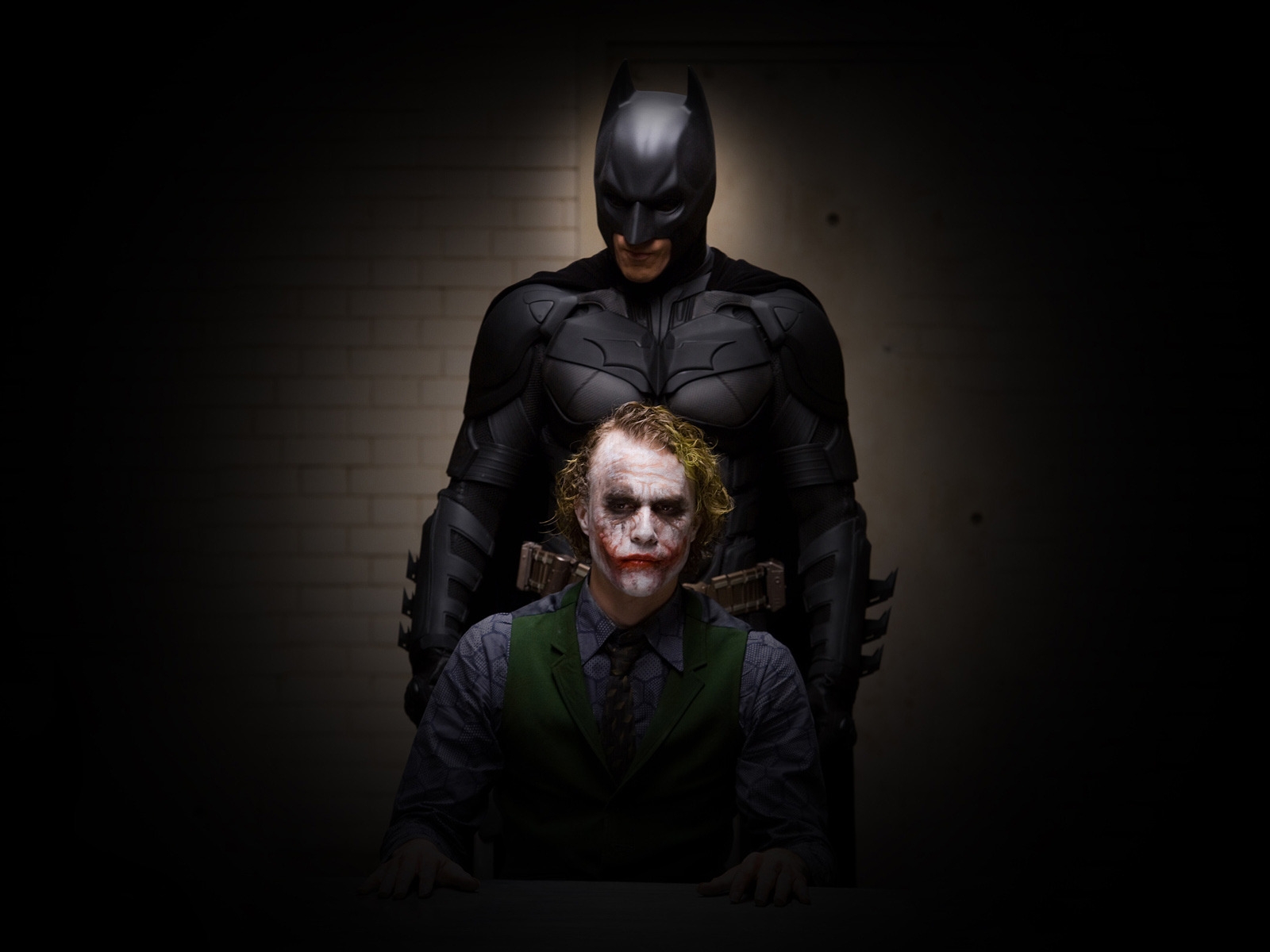 The Dark Knight for 1600 x 1200 resolution