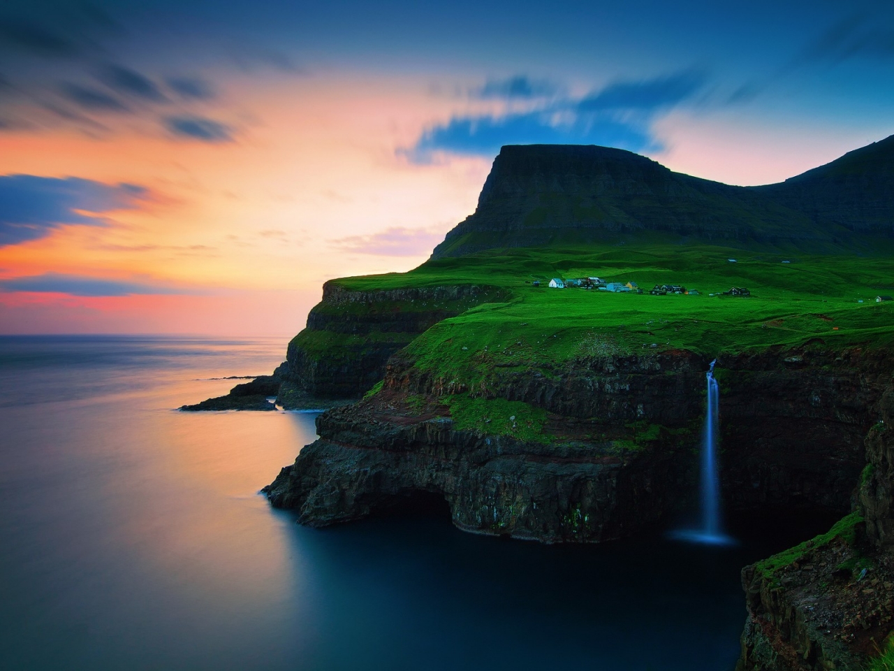 The Faroe Islands for 1280 x 960 resolution